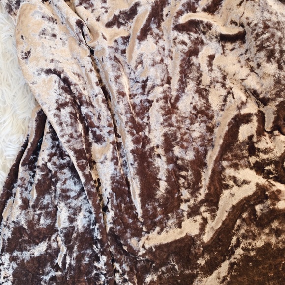 Design Lab Velour Dress - Picture 3 of 4